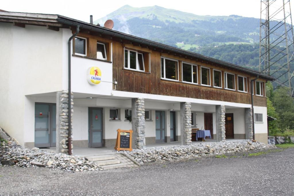 Sporti Grusch Albergue Exterior foto