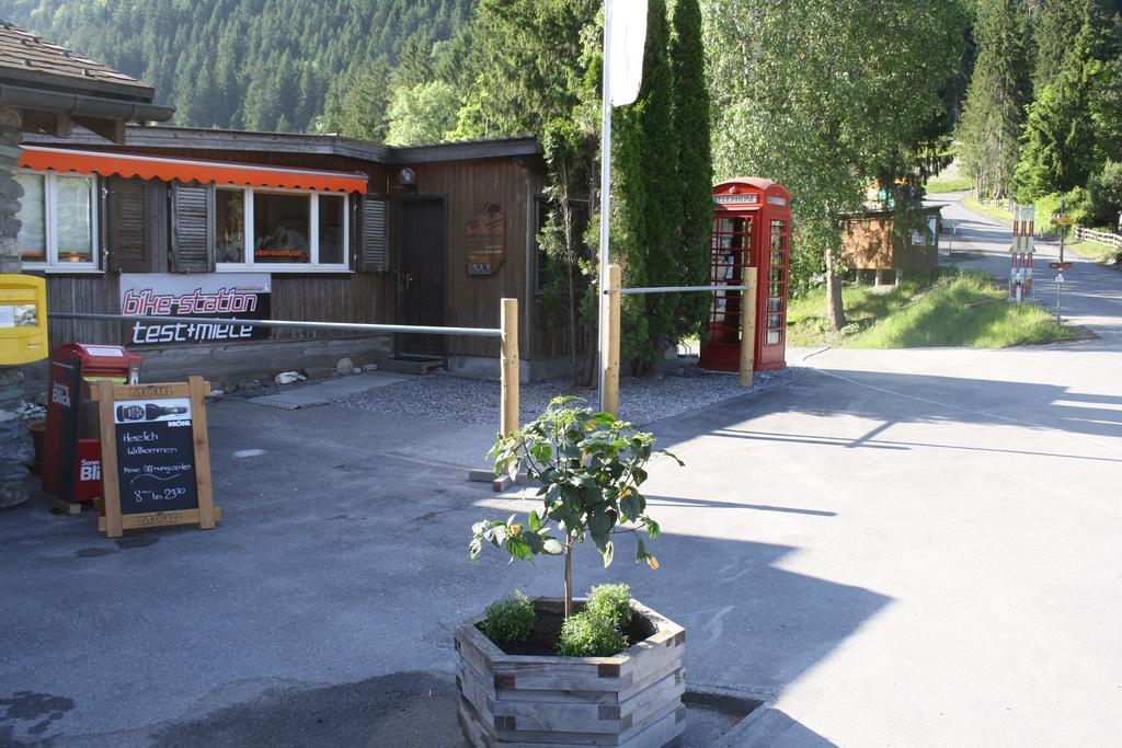 Sporti Grusch Albergue Exterior foto
